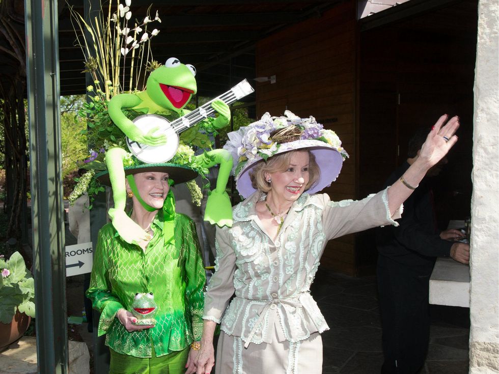 Jill Rowlett, Winner of Best of Show; Yvonne Crum, mad hatter's tea