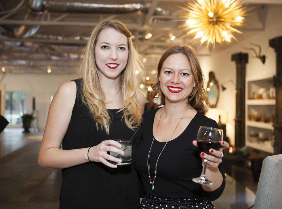 Joan Oexmann, Anna Procter, Uber Party