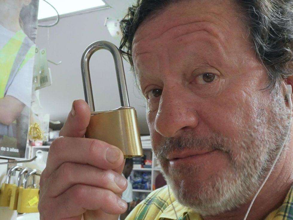 Joaquim de Almeida in Missing