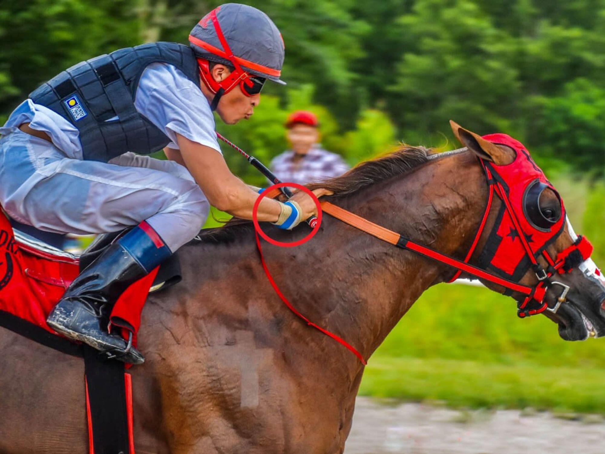 jockey Everardo Rodriguez