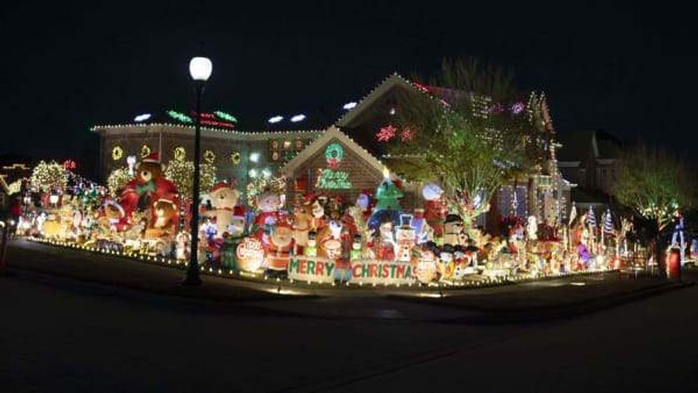 Joules-Cornetti, Great Christmas Light Fight