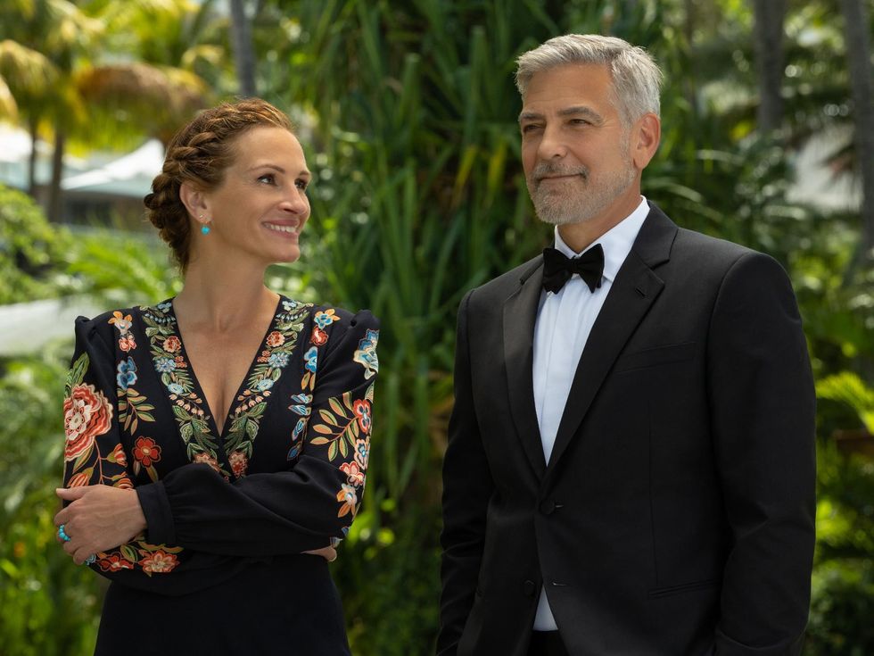 Julia Roberts and George Clooney in Ticket to Paradise