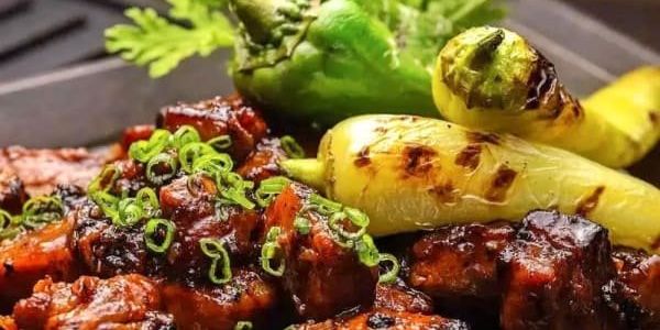 Chef Kent Rathbun debuts his Curbside BBQ at downtown Dallas location - Vimarsana News