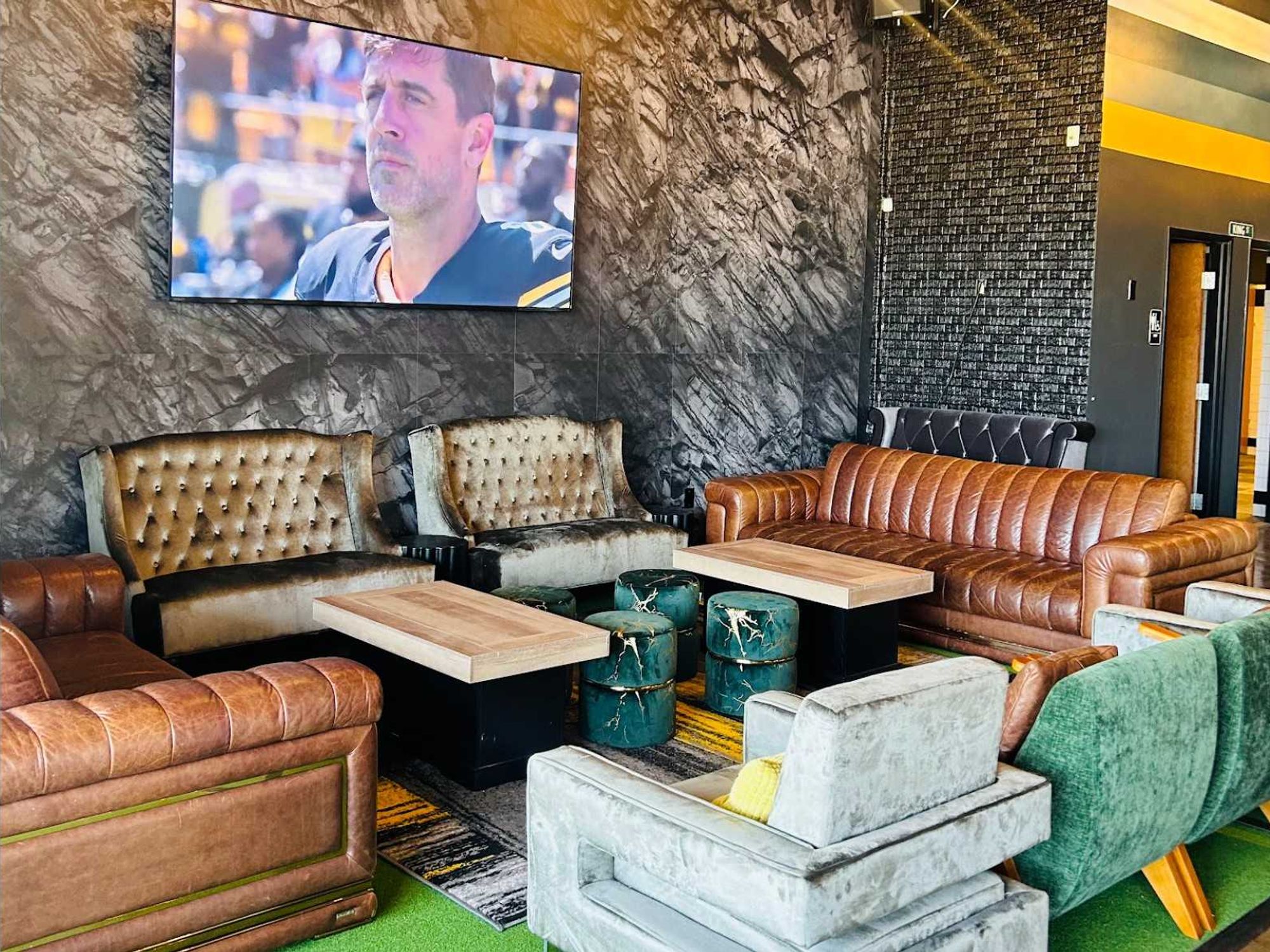 King's Cave sports bar