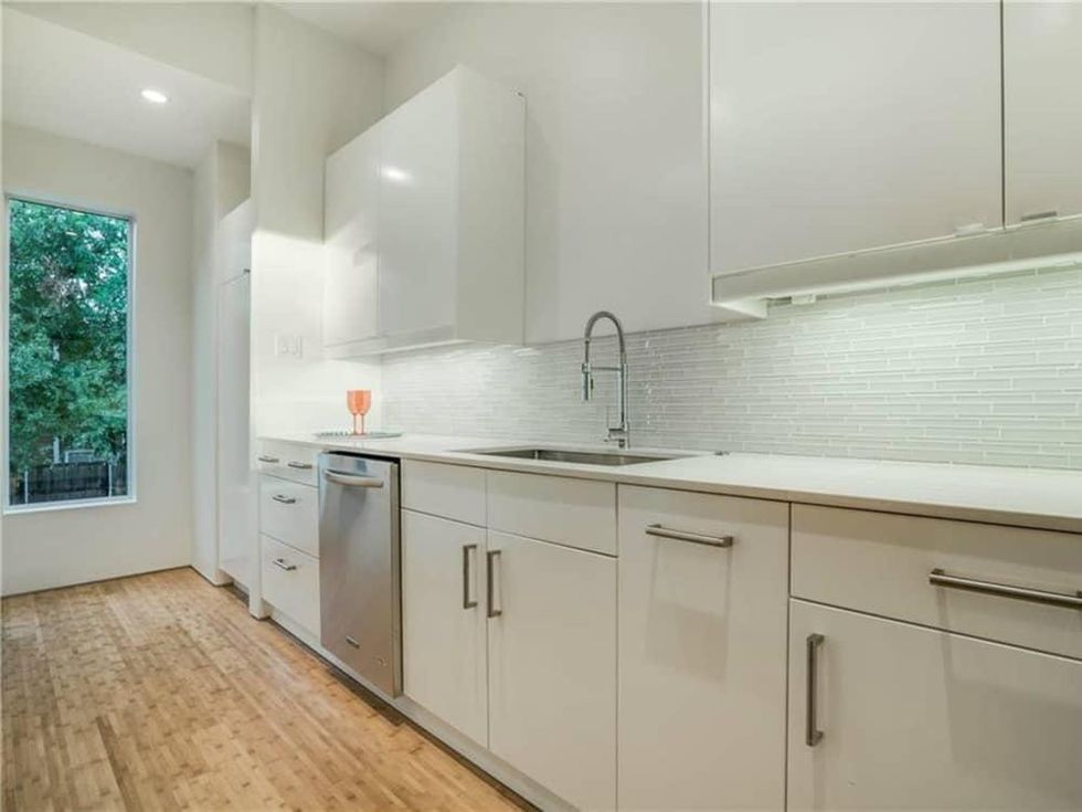 Kitchen 4401 Roseland Ave. Unit B in Dallas