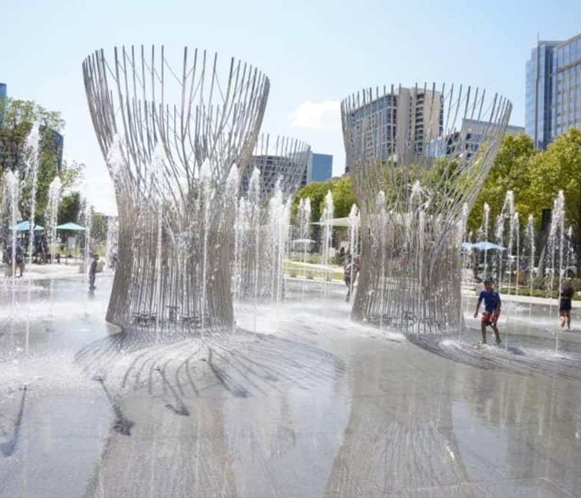 Klyde Warren Park fountain
