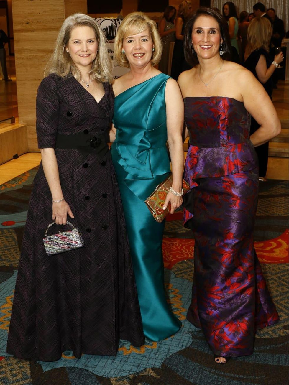 Kristina Whitcomb, Christie Carter, Isabell Novakov