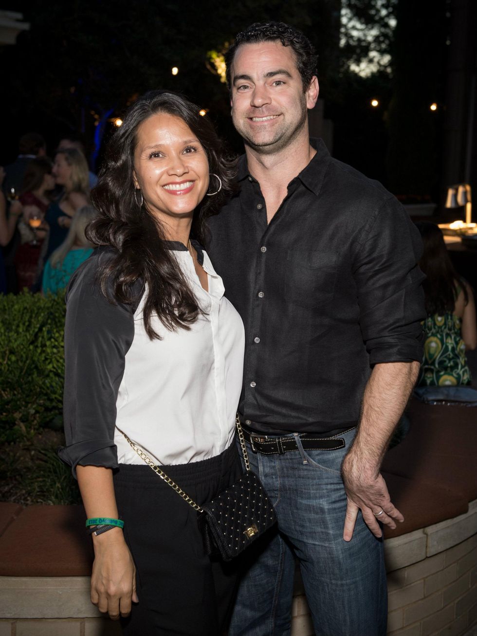 Pretty young Texans swarm the Ritz for Bubbly Q cancer-fighting fete ...