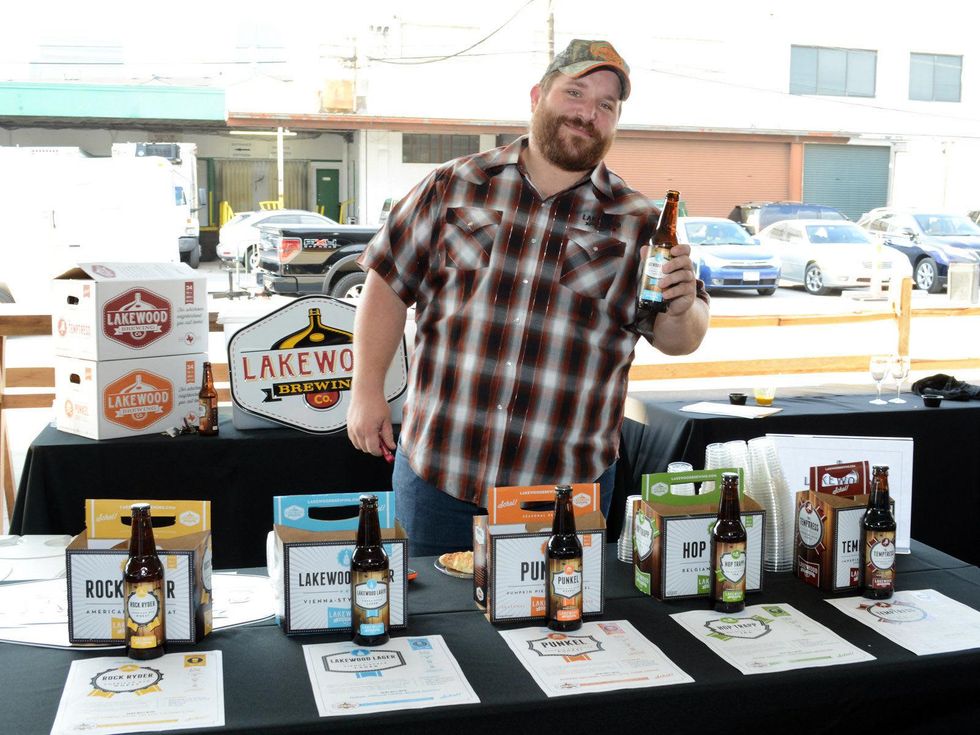 Lakewood Brewing guy at 2014 Raiser Grazer