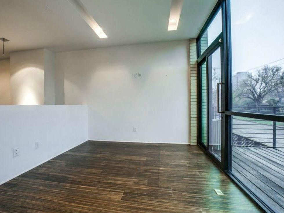 Landing at 4321 Travis St. in Dallas