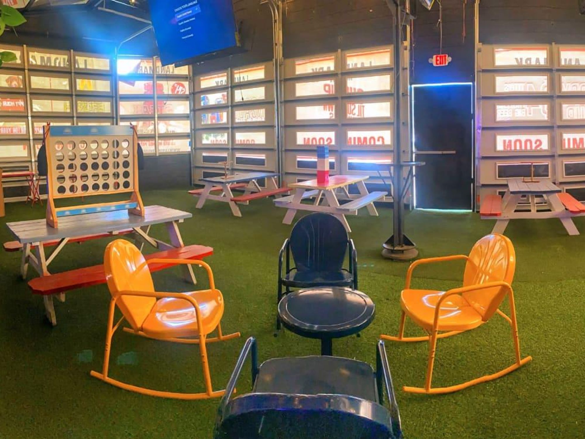 landmark bar dallas SMU