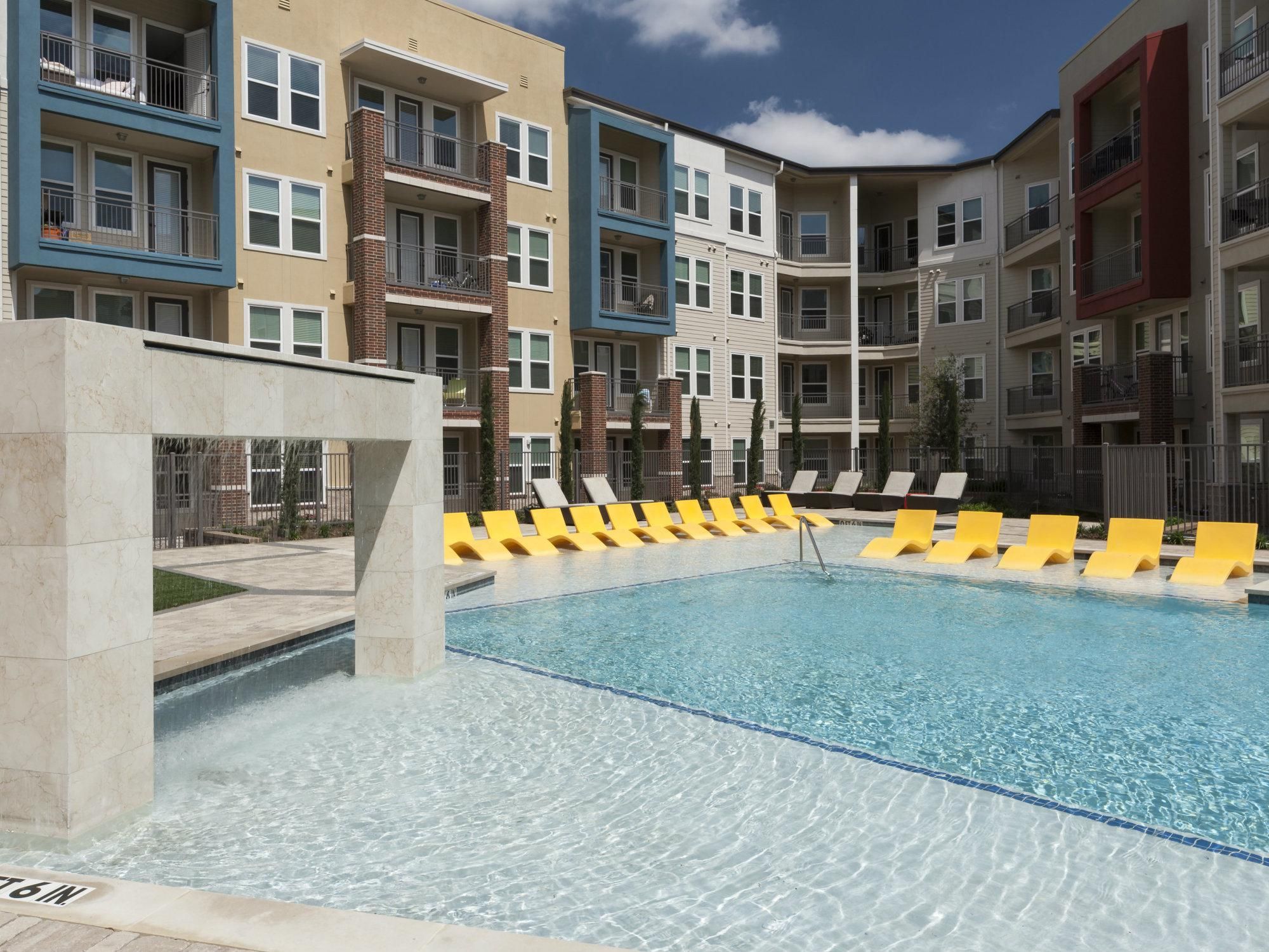 Landmark on Lovers apartments Dallas