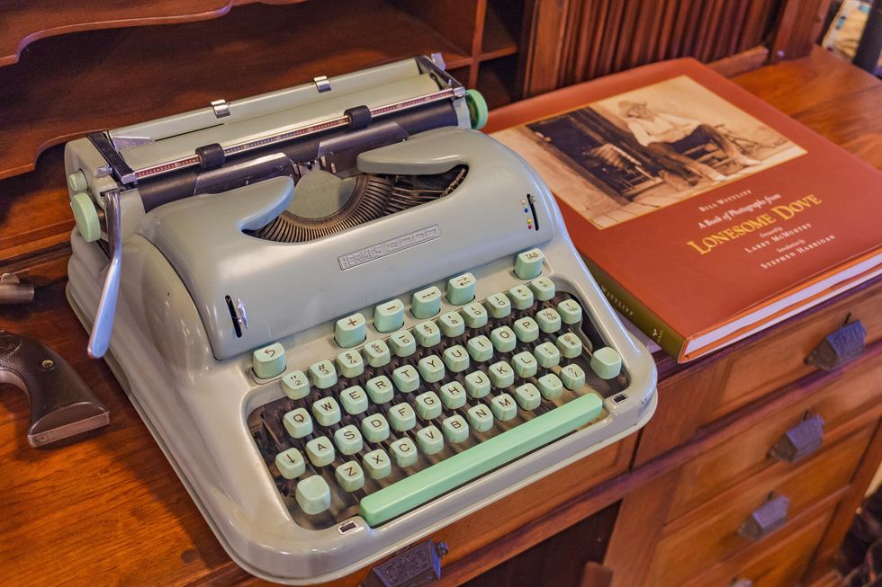 Larry McMurtry auction