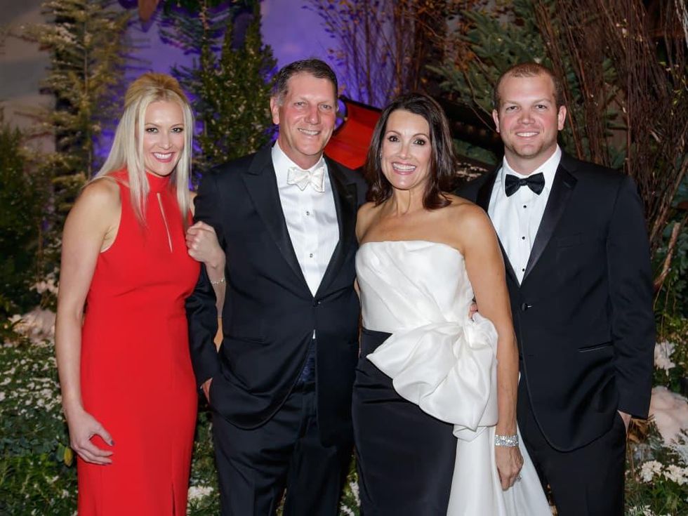 Lauren Perella, Ben Perella, Pam Perella, Brandon Perella, Crystal Charity 2017