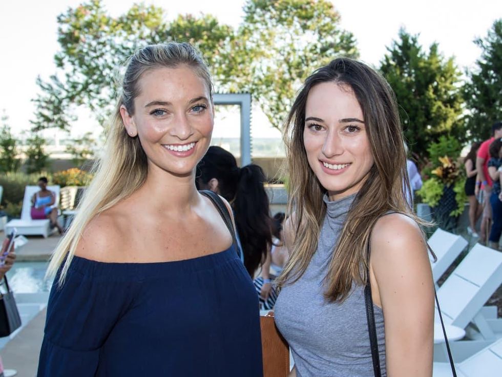 Lea Mastronardi, Paula Newlands