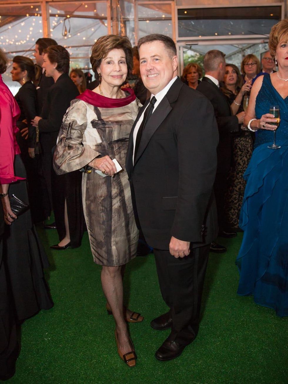 Lee Cullum, Charles Wilie