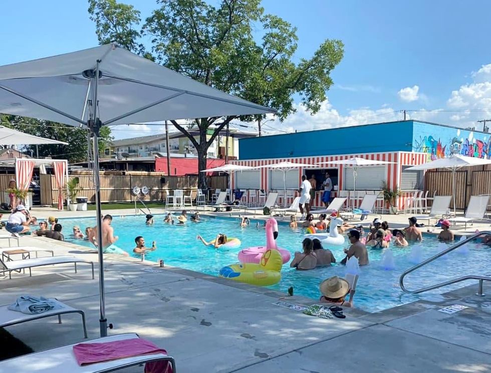 Dallas pool bar Lee Harvey's Dive In opens in time for summer splashing -  CultureMap Dallas