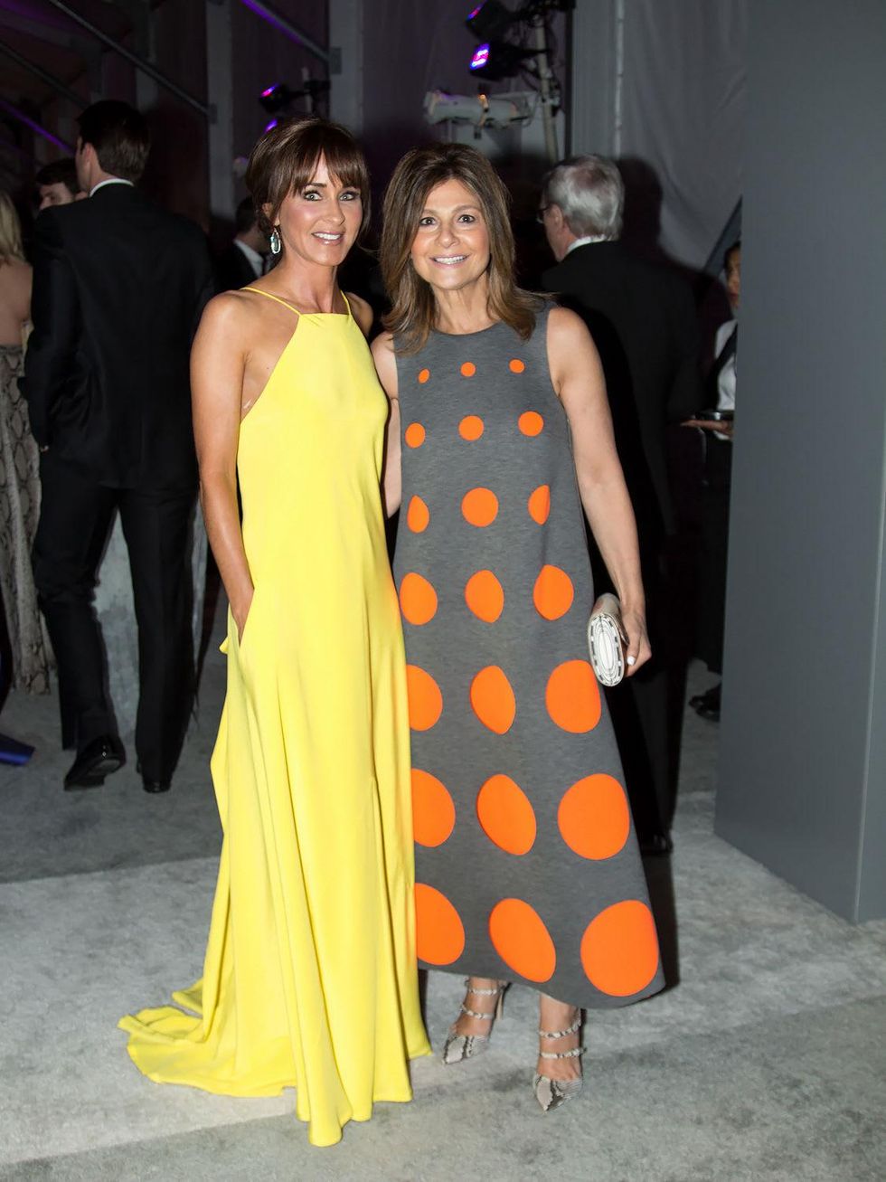 Leigh Williams, Lisa Perry