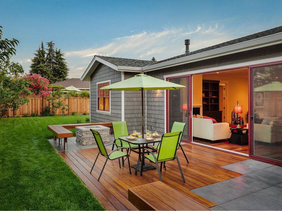 Lime green hot color for summer 2015