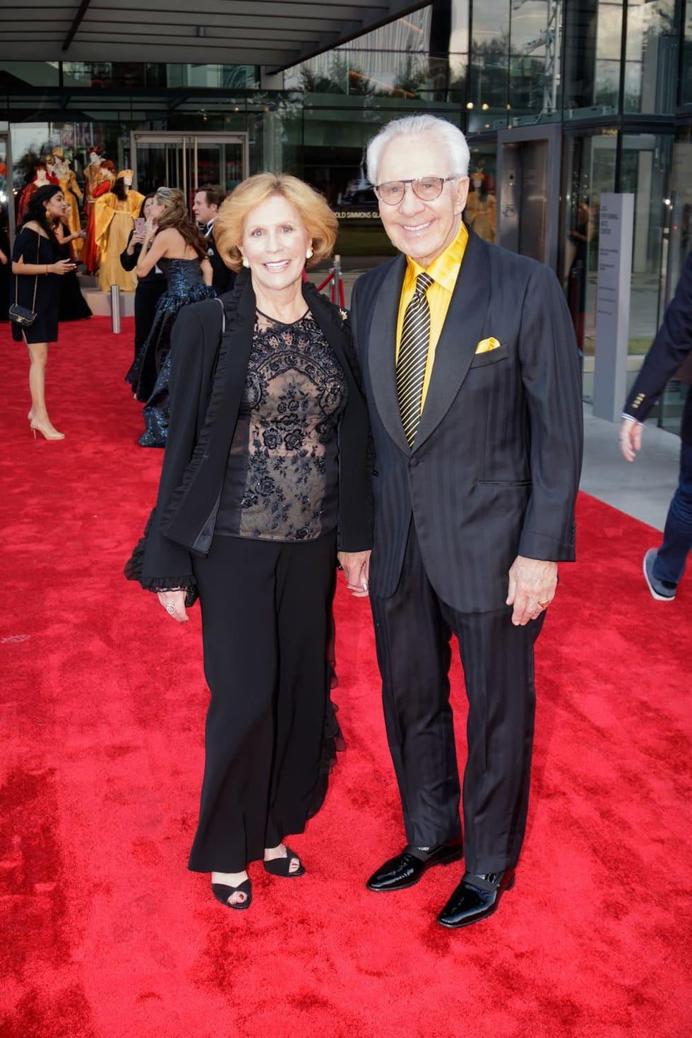 Linda Hart, Mitch Hart