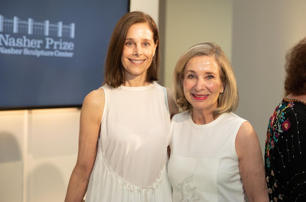 Lisa Dawson, Cindy Schwartz