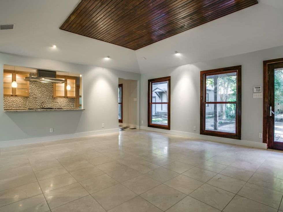 Living room at 3820 Shorecrest Dr. in Dallas