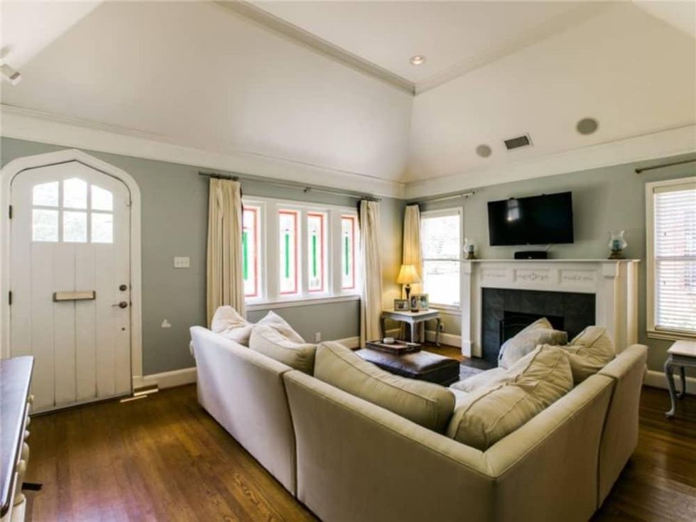 Living room at 5839 Marquita Ave. in Dallas