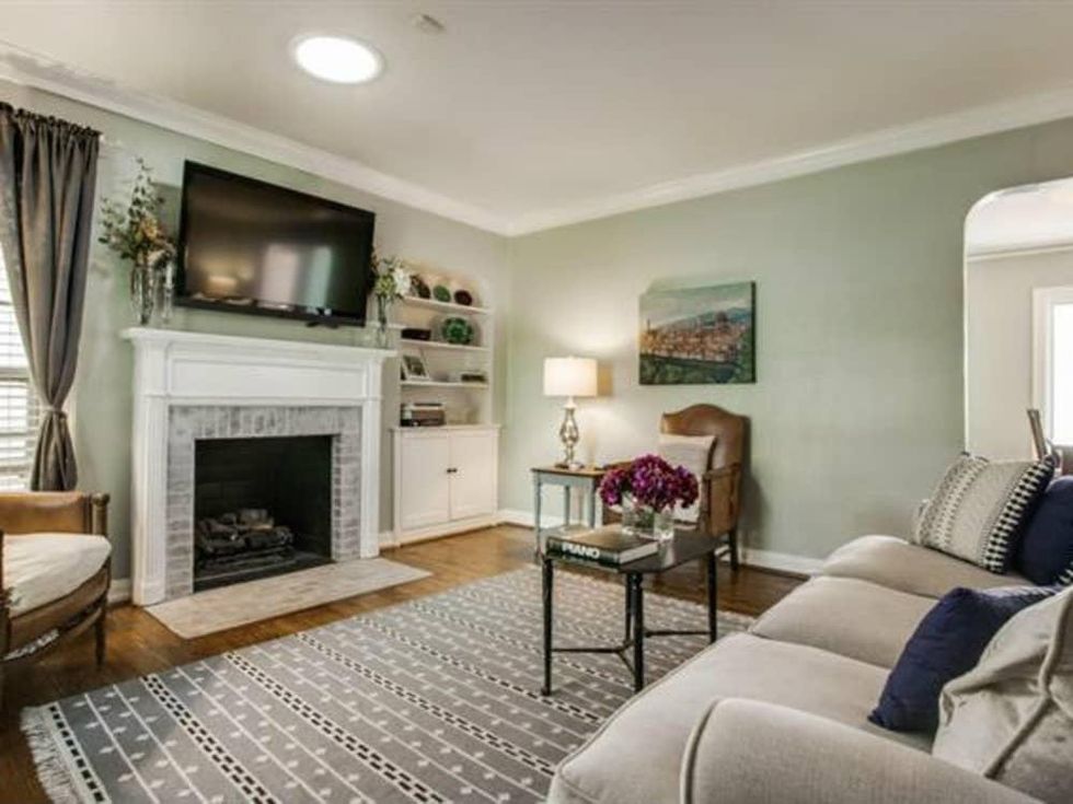 Living room at 6051 Penrose Ave. in Dallas