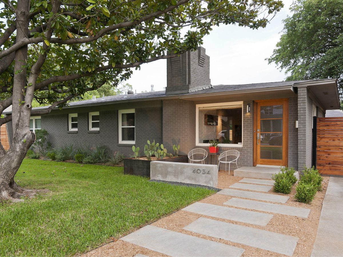 Lomita This Midway Hollow midcentury ranch was renovated in 2013 to add