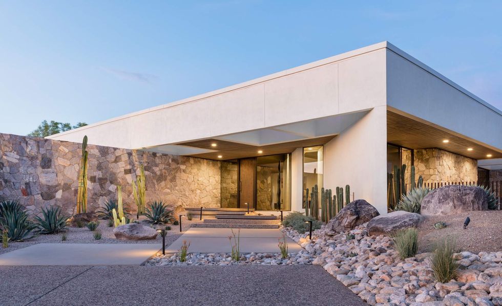 Low-water landscaping, Houzz 2025 summer home design trends