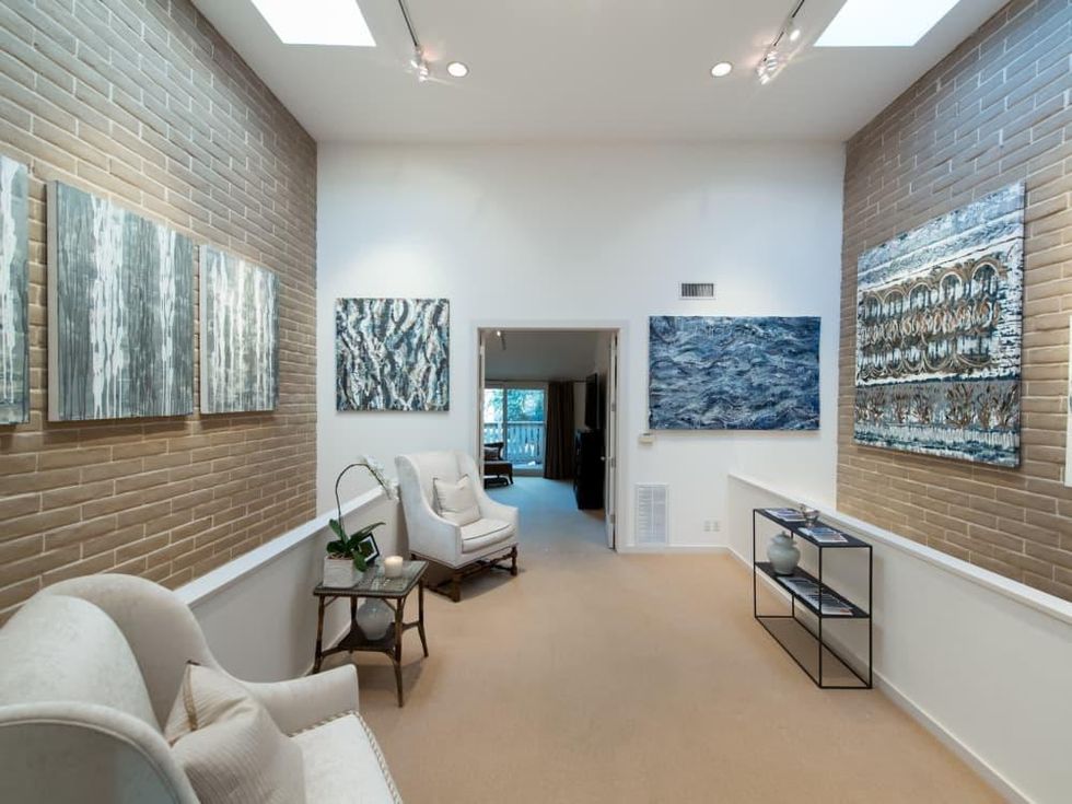 LR Art House gallery