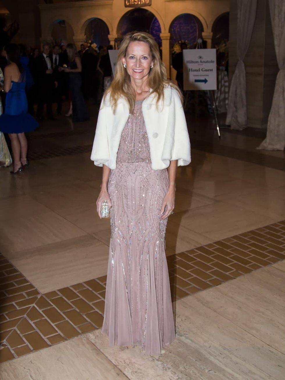 Lynn McBee in Marchesa