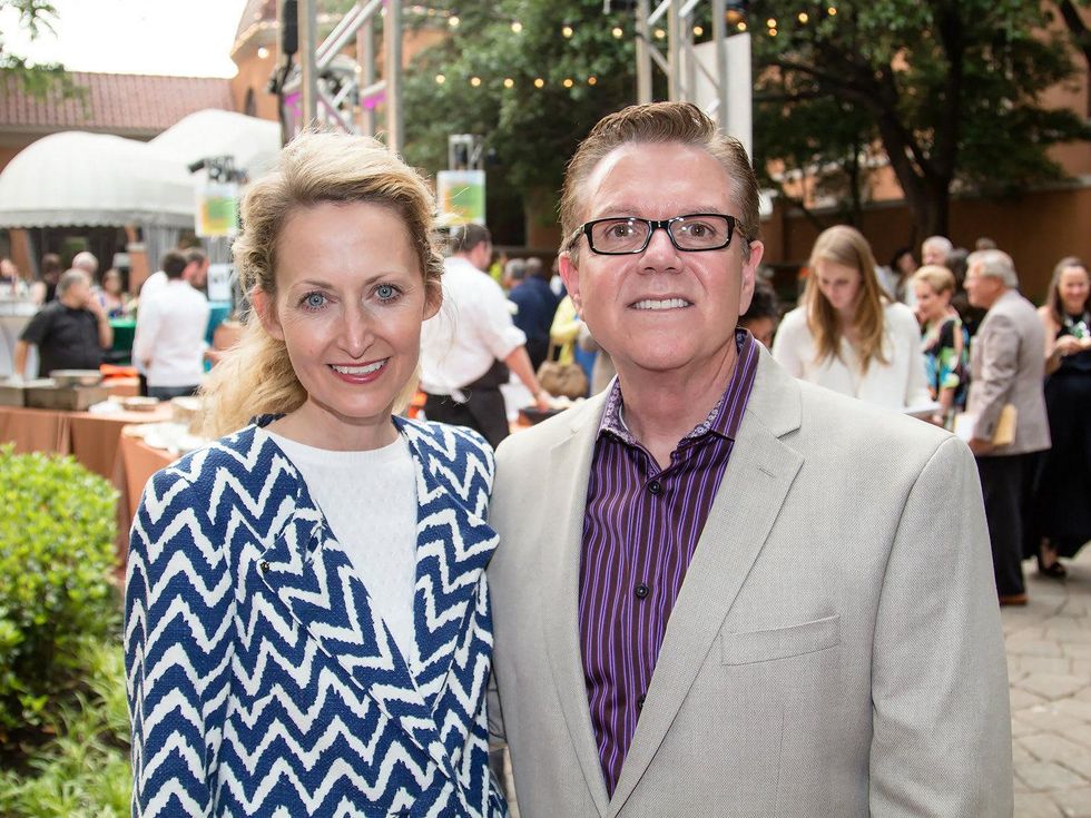 Dallas arts lovers indulge in champagne-fueled fun at TACA Party on the ...