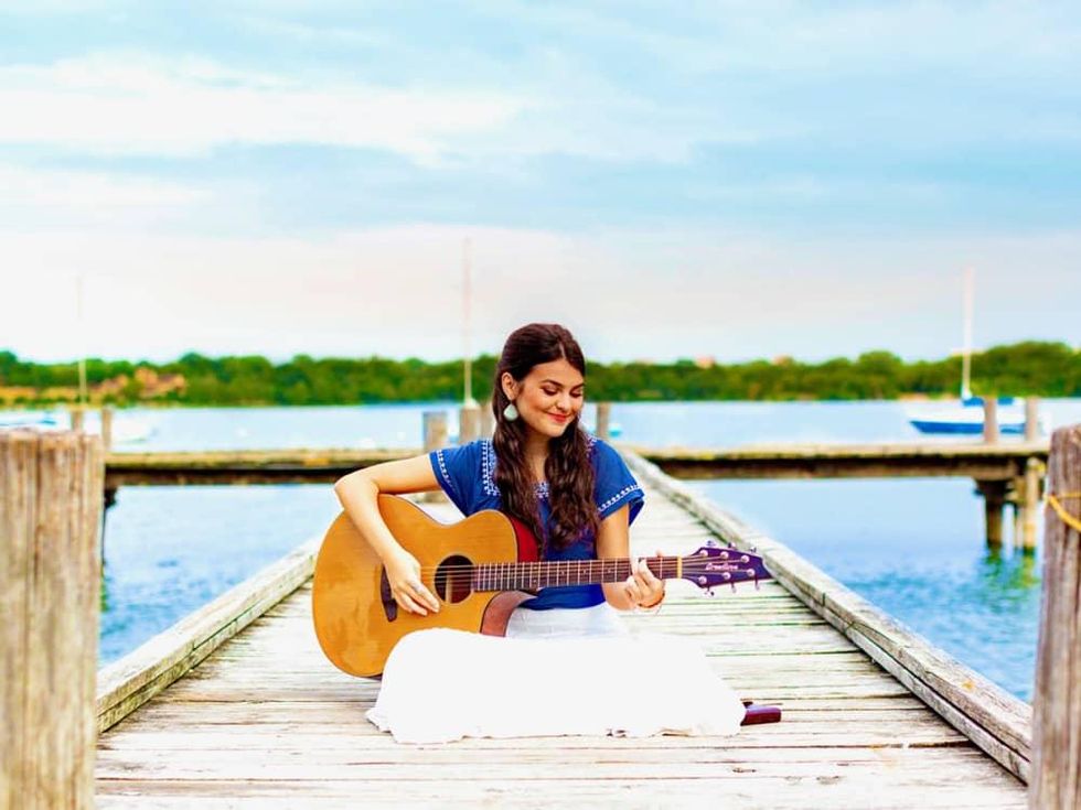 Lyric Stage presents Mamma Mia