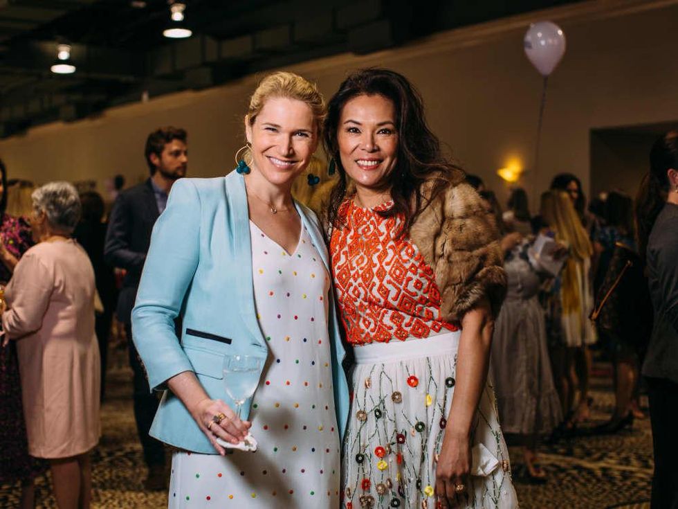 Maie Shea, Stinelli Castaneda