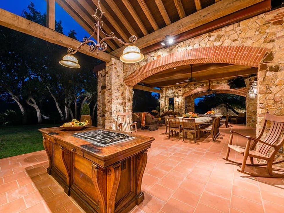 Mandola's estate in Austin outside kitchen