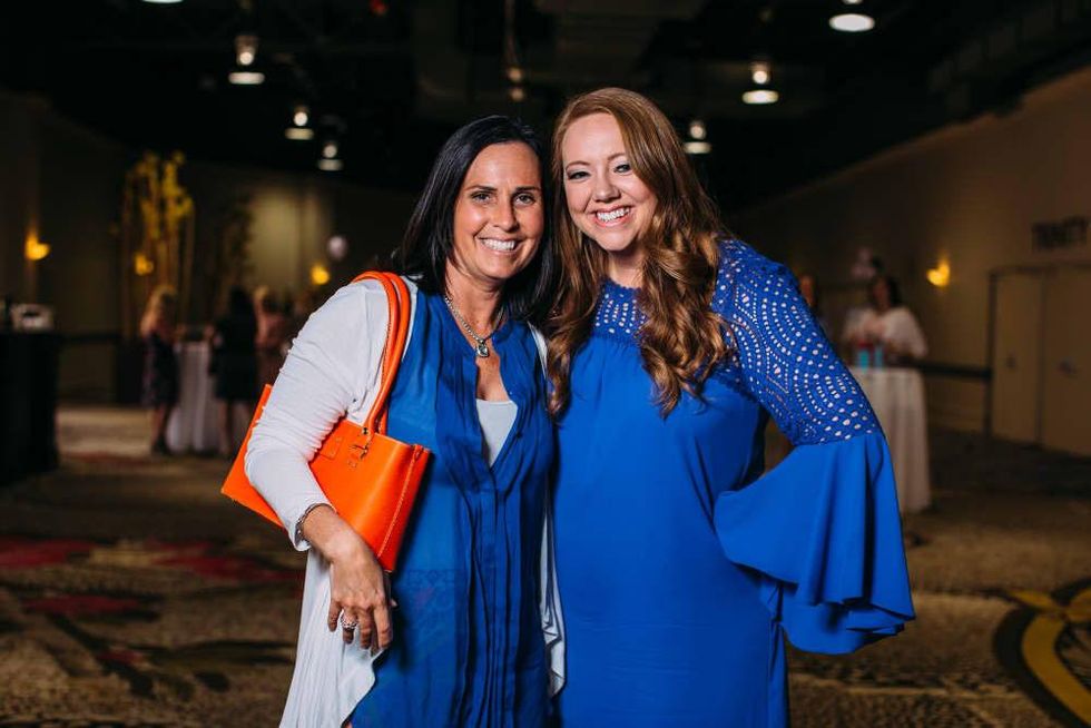 Mandy Bain, Kelly Little