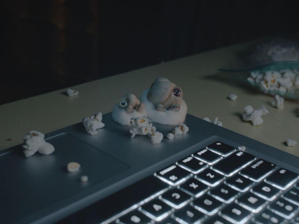 Marcel (Jenny Slate) and Connie (Isabella Rossellini) in Marcel the Shell with Shoes On