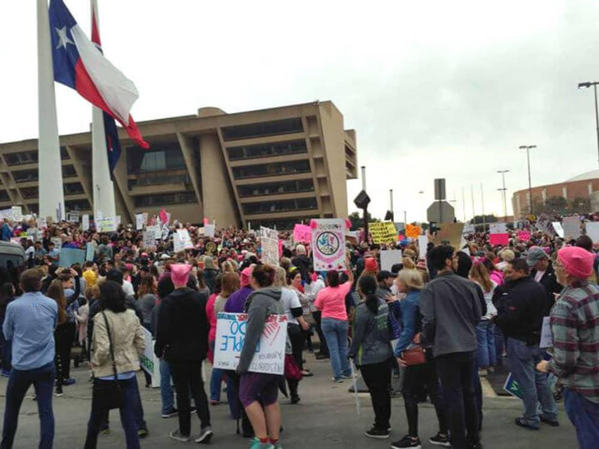 March, Dallas City Hall