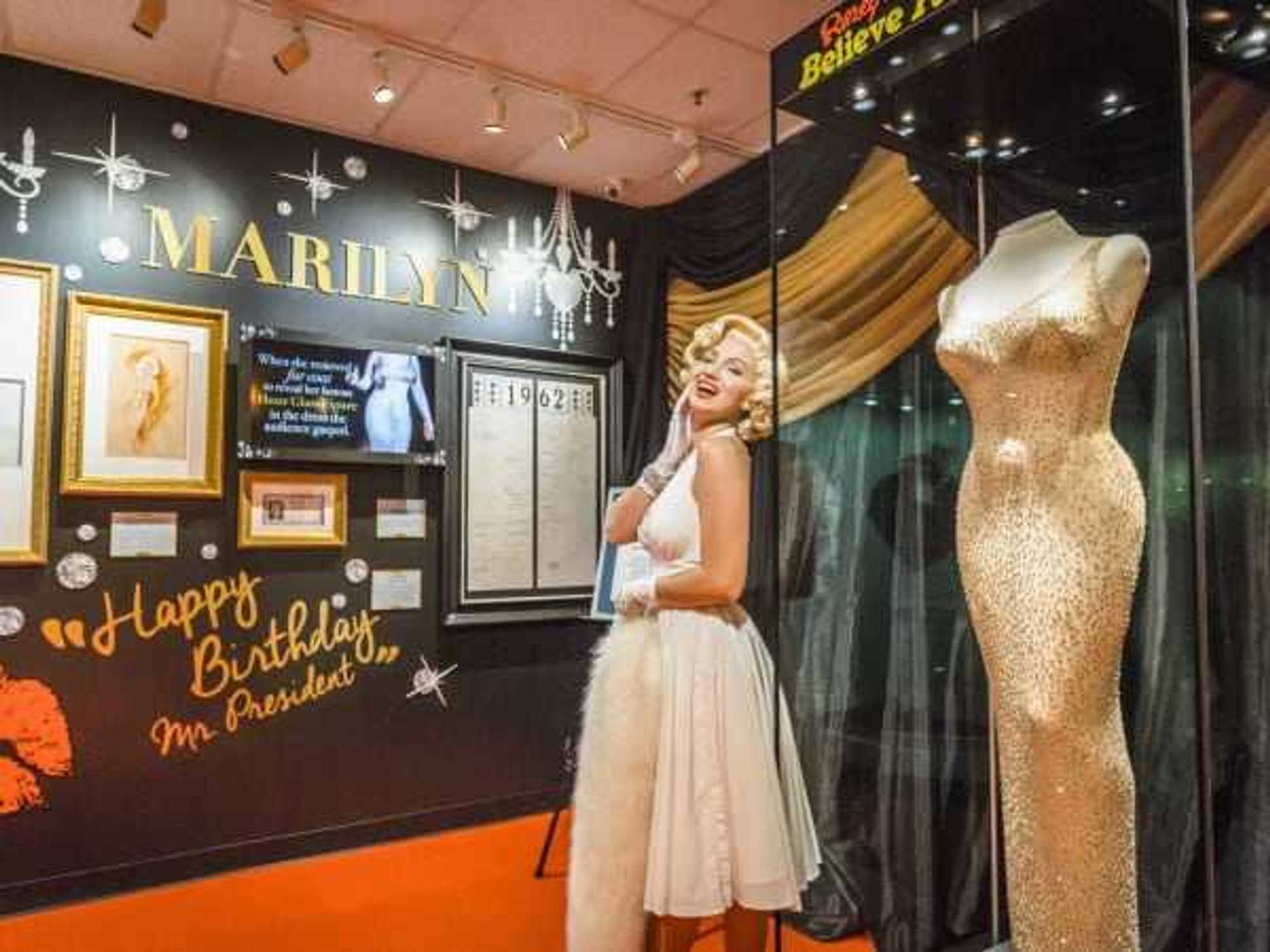 Marilyn Monroe dress
