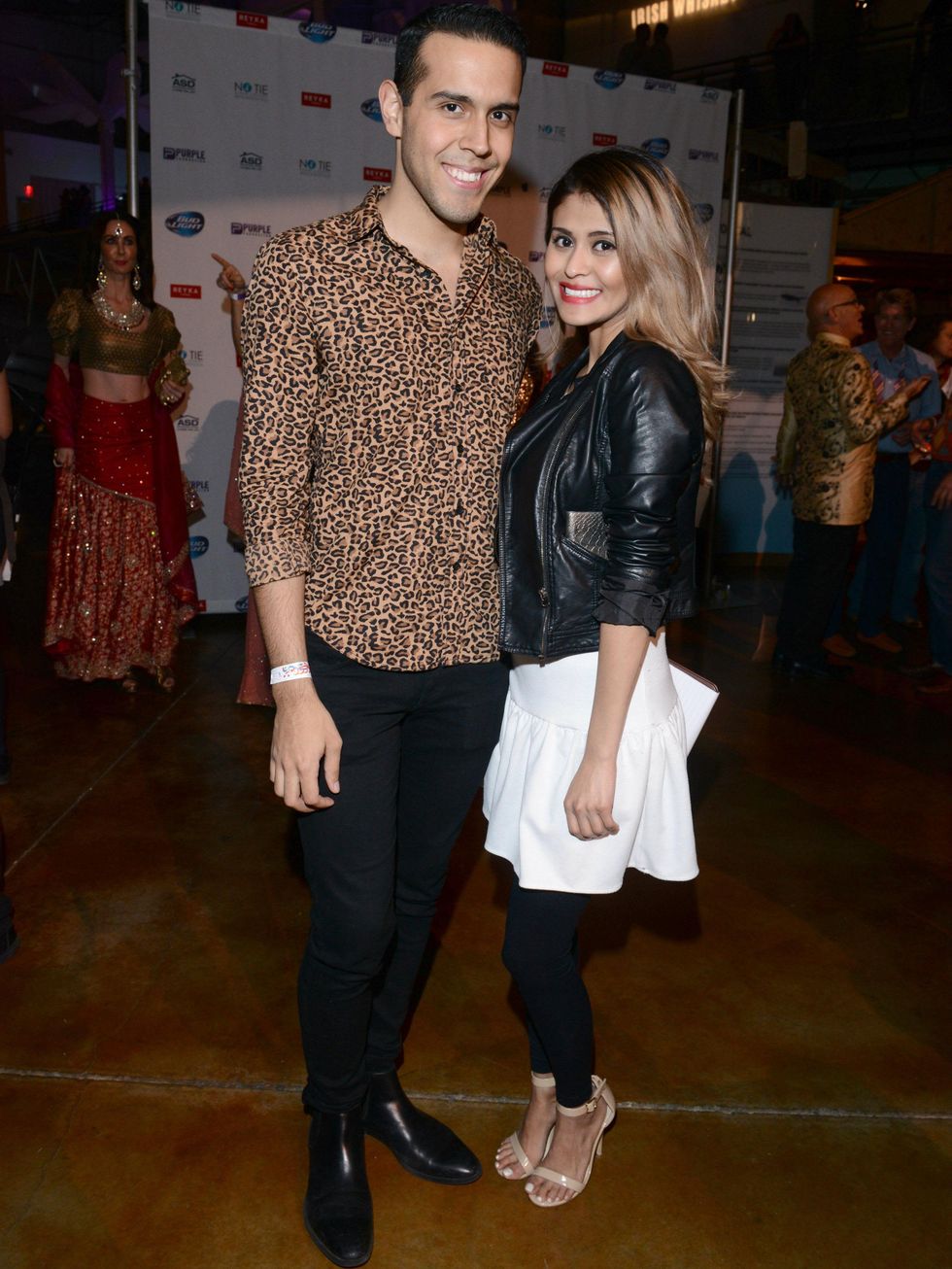 Mario Abad, Sandy Flores, No Tie Party