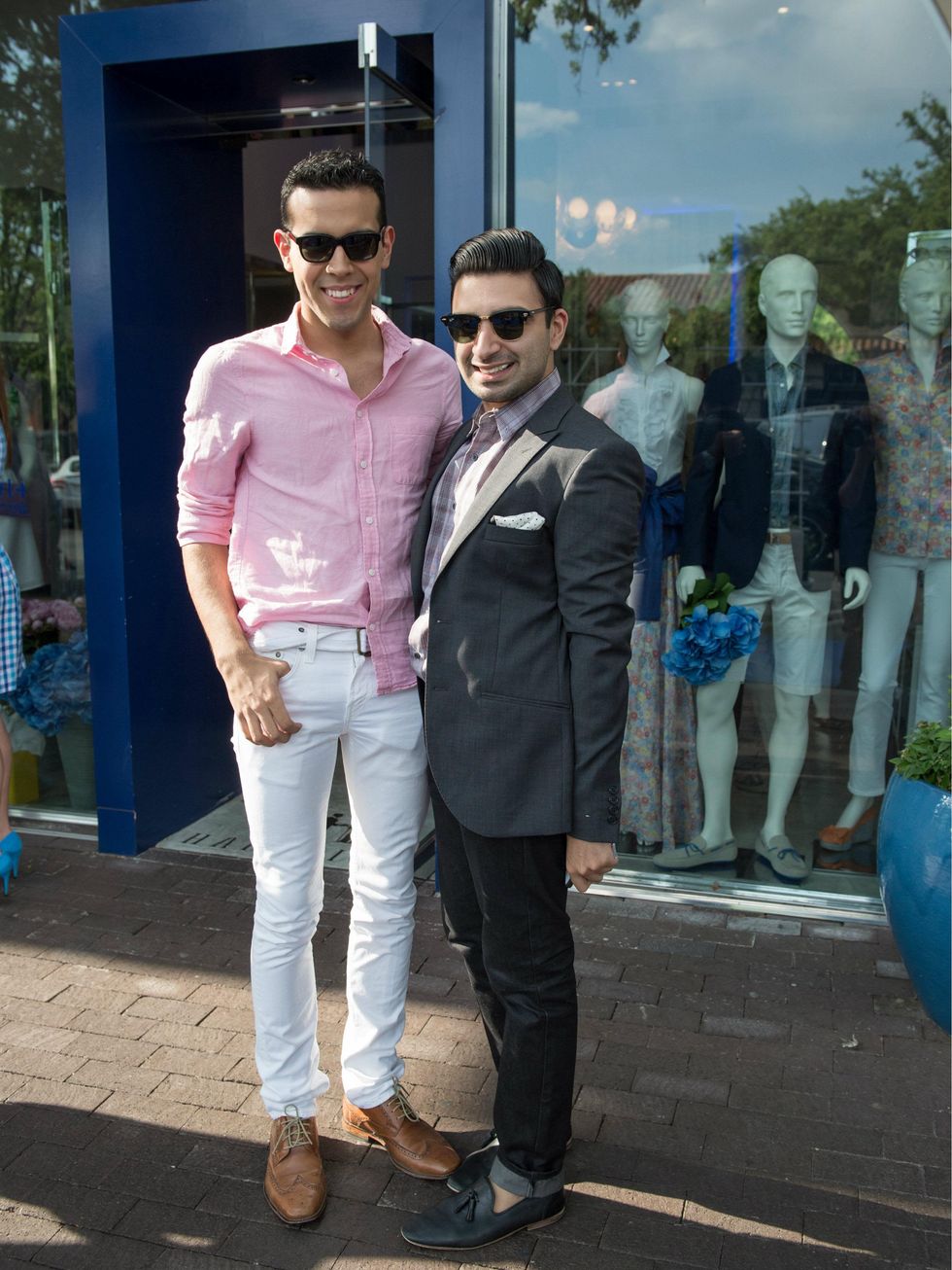 Mario Abad, Zebran Kabari, art in bloom