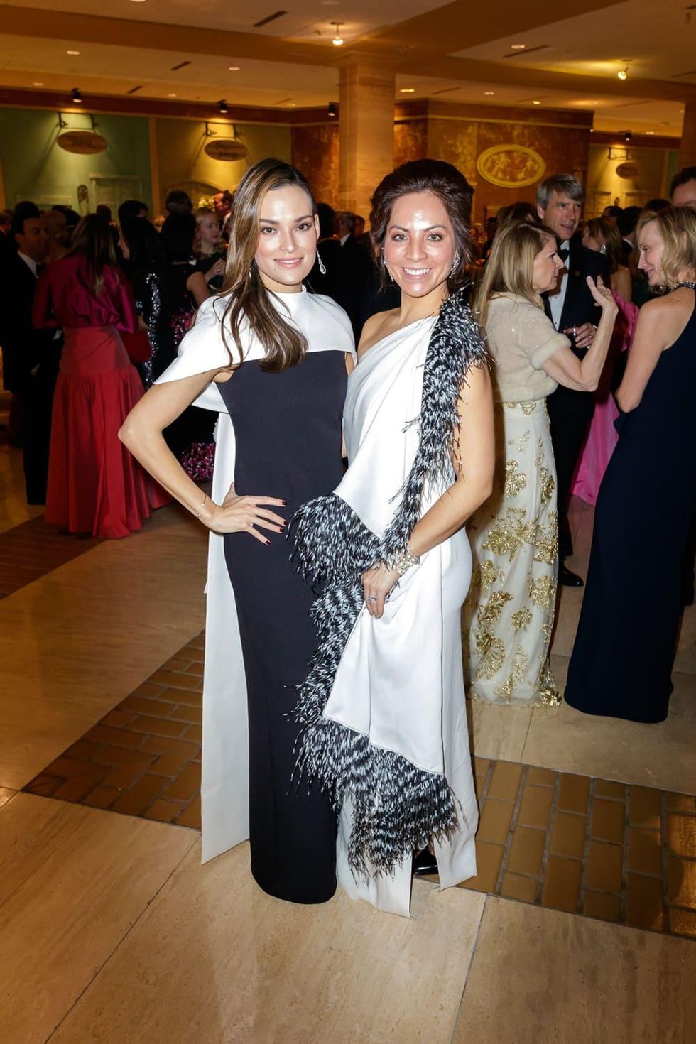 Marisa Howard, Samantha Wortley