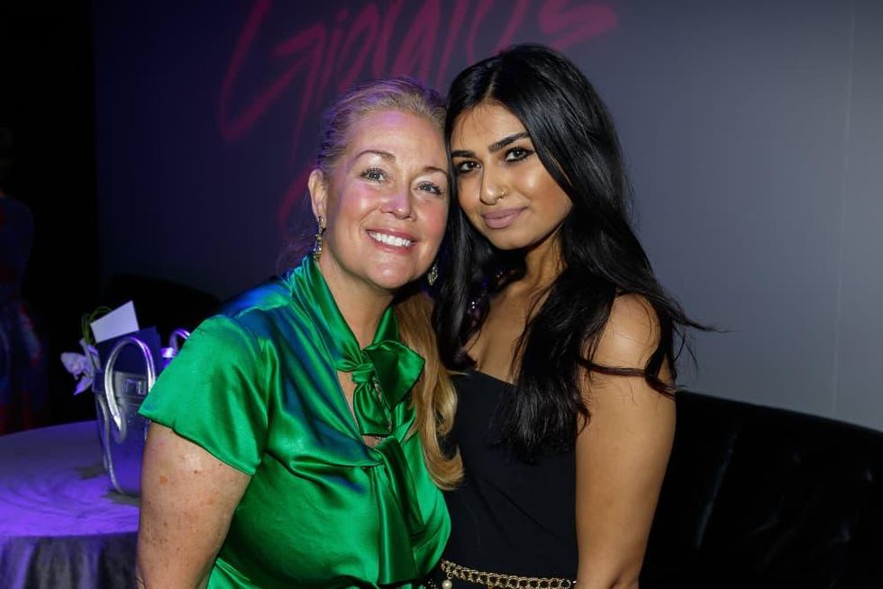 Mary Aboujaoude, Krystal Sarna