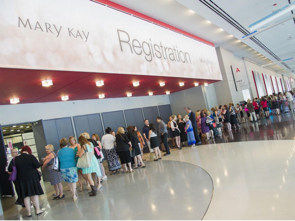 Mary Kay convention pumps millions into Dallas economy but little into