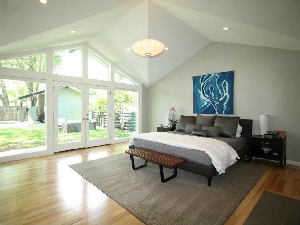 Master bedroom at 11316 Valleydale Dr. in Dallas