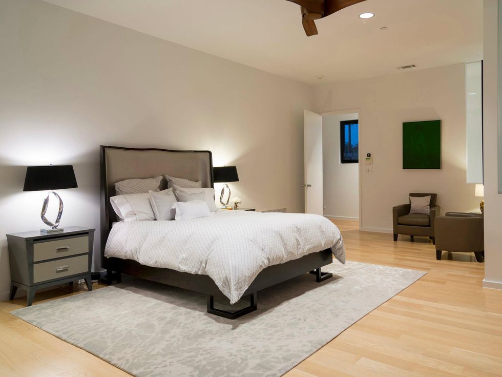 Master bedroom at 4143 Buena Vista E in Dallas