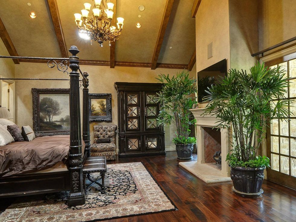 Master bedroom at 9520 Hathaway St. in Dallas