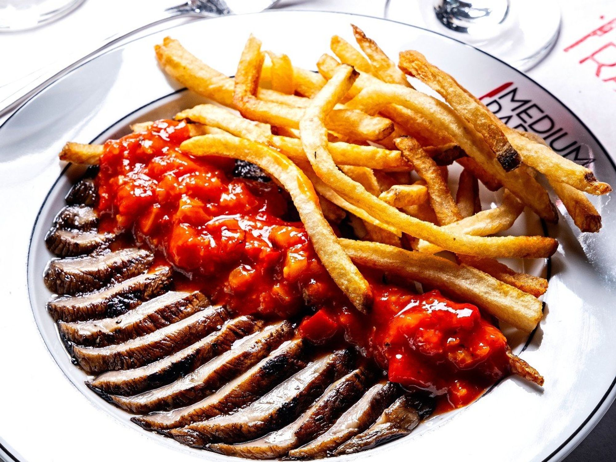 Medium Rare steak frites