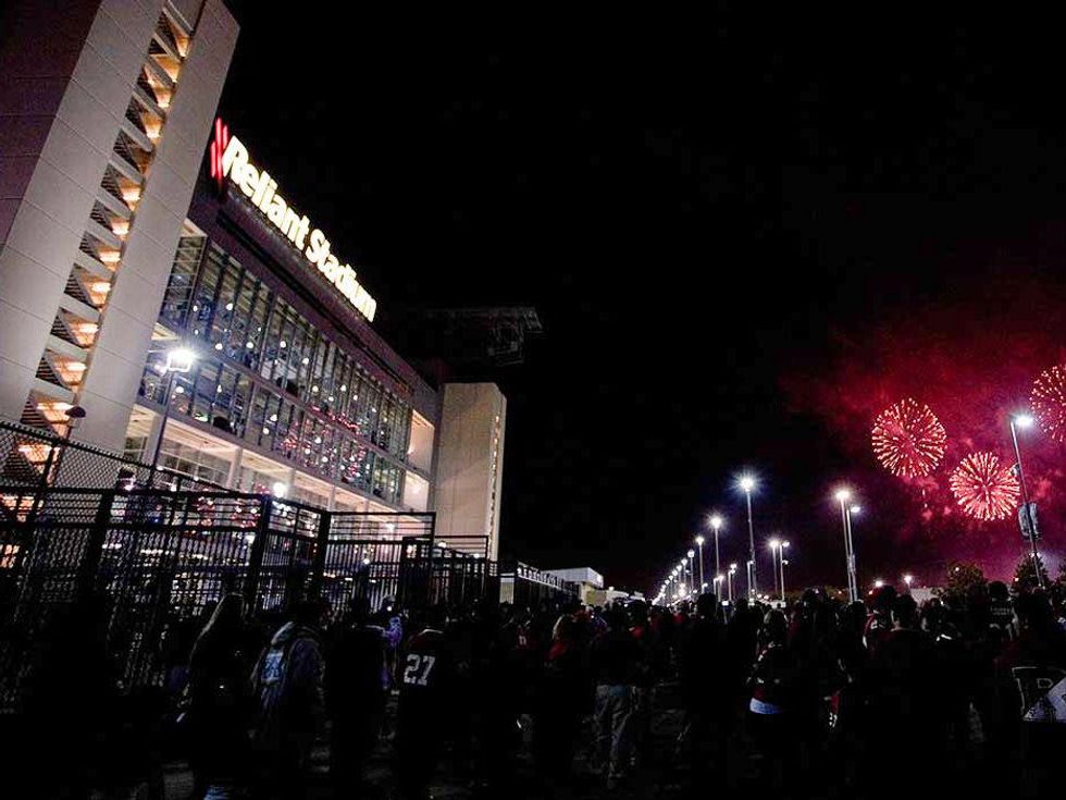 Meineke Car Care Bowl, Reliant Stadium, fireworks
